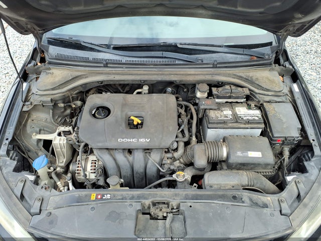 Hyundai ELANTRA Sel