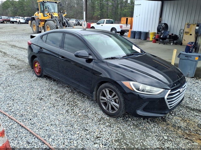 Salvage Hyundai ELANTRA Image