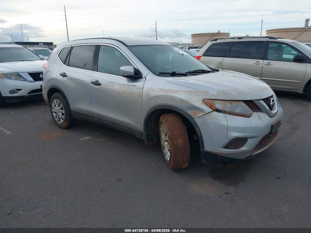 Salvage Nissan Rogue Image