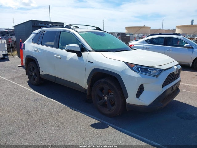Salvage Toyota RAV4 Image