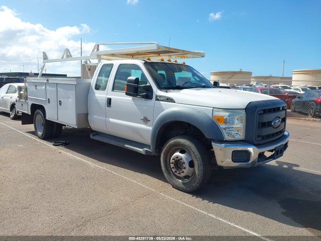 Salvage Ford F-450 Image