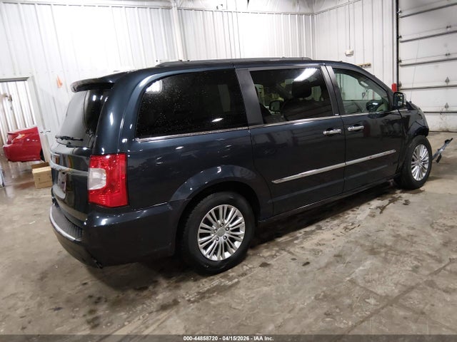 Chrysler Town & Country Touring-l
