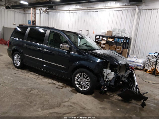 Salvage Chrysler Town & Country Image