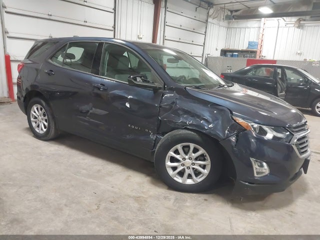 Salvage Chevrolet Equinox Image