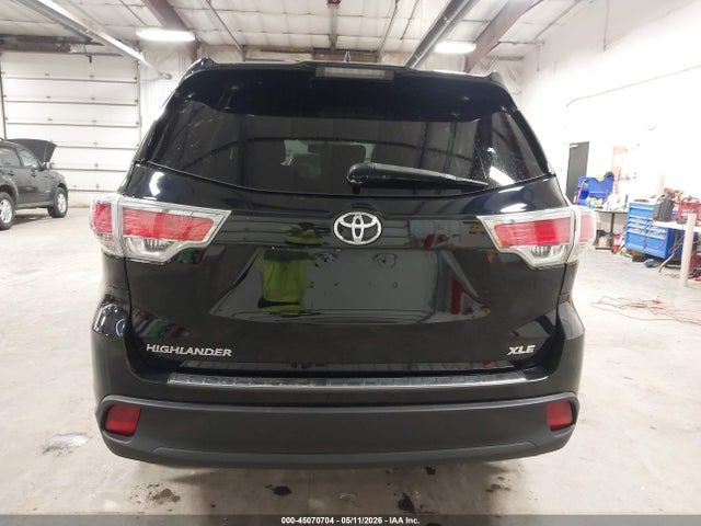 Toyota Highlander Xle V6
