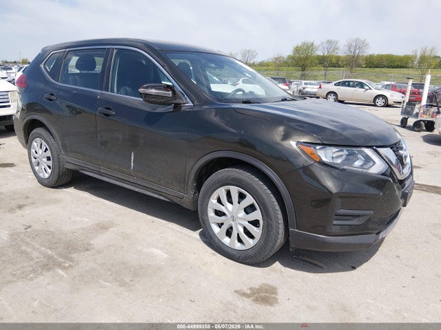 Salvage Nissan Rogue Image
