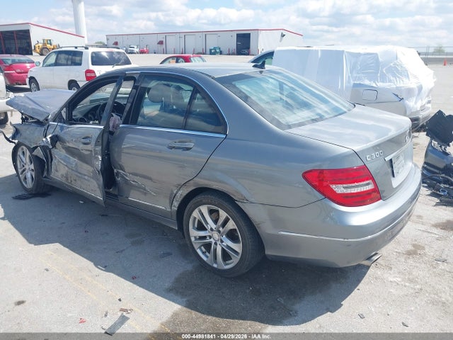 Mercedes-Benz C-Class Luxury 4matic