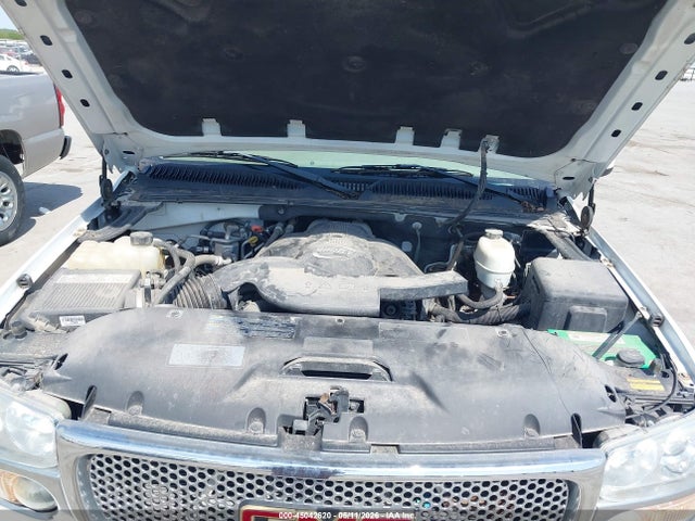 GMC Yukon Denali