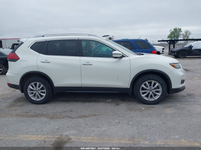 Nissan Rogue Sv