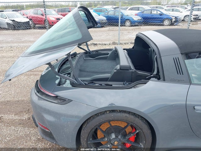 Porsche 911 Targa 4 Gts