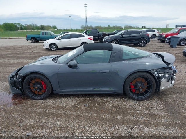Porsche 911 Targa 4 Gts