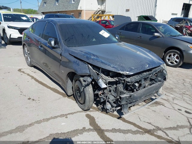 Salvage INFINITI Q50 Image