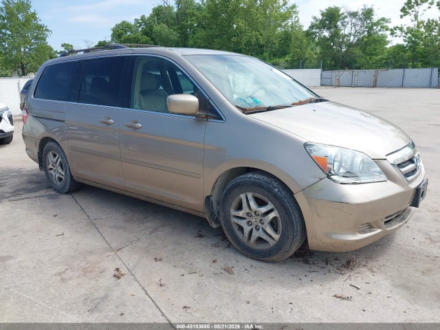 Salvage Honda Odyssey Image