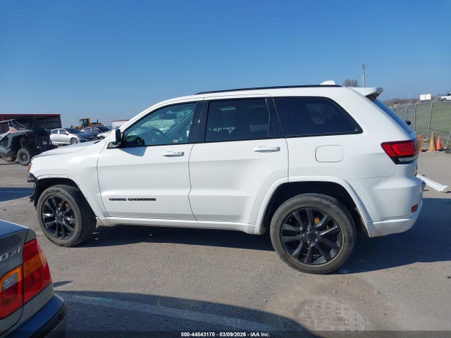 Jeep Grand Cherokee Altitude 4x4
