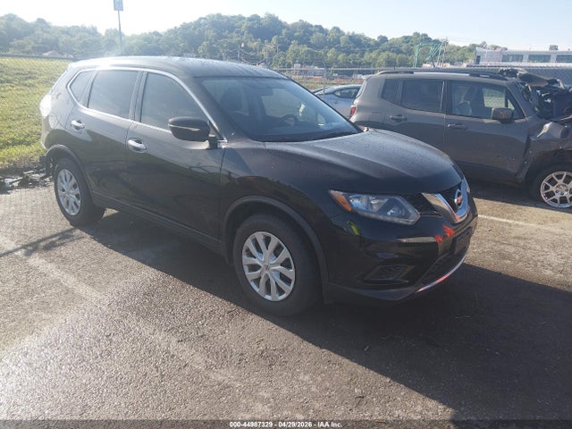 Salvage Nissan Rogue Image