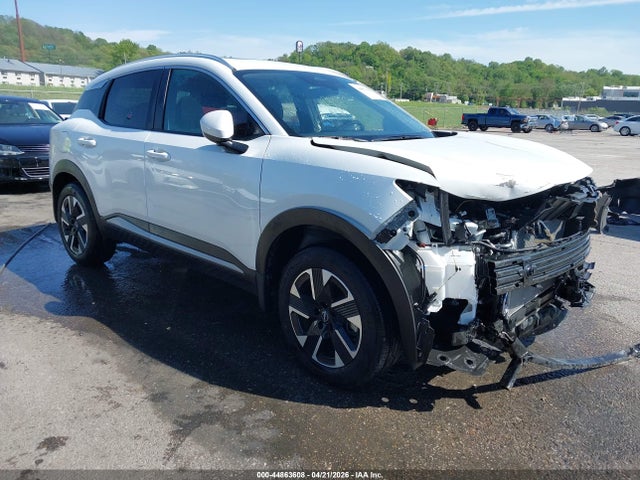 Salvage Nissan Kicks Image