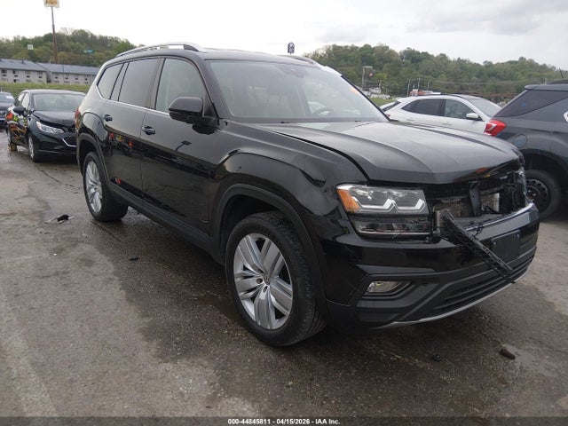 Salvage Volkswagen Atlas Image