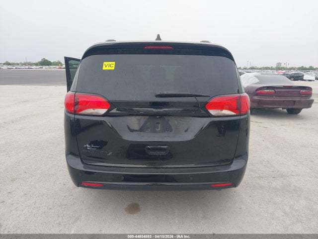 Chrysler Pacifica Touring L Plus