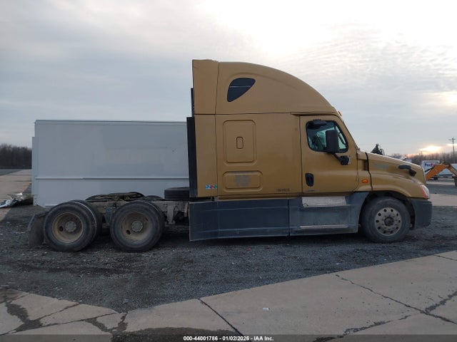 Freightliner Cascadia 125
