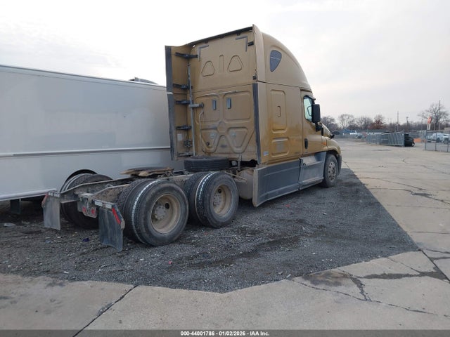 Freightliner Cascadia 125