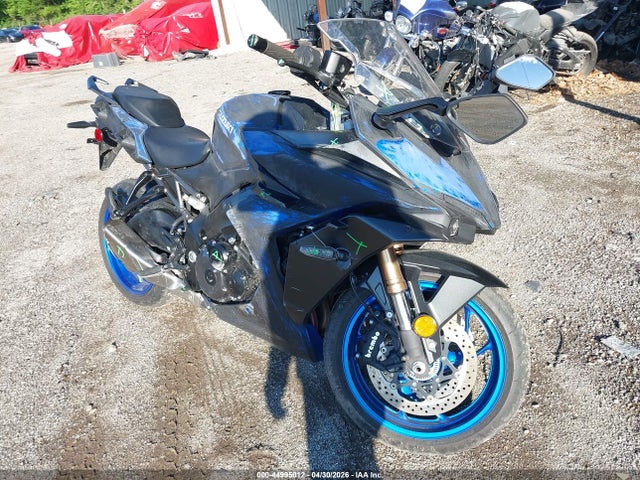 Salvage Suzuki Gsx1000 Image