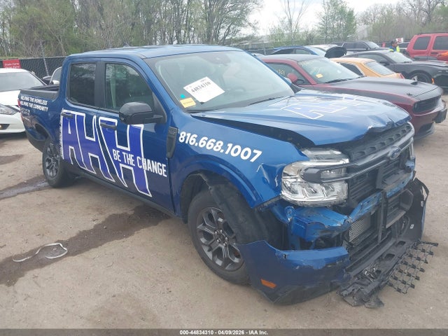 Salvage Ford Maverick Image