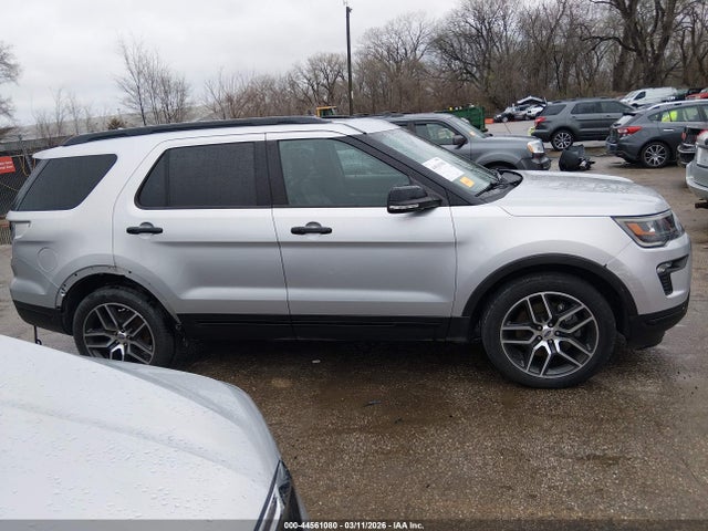 Ford Explorer Sport