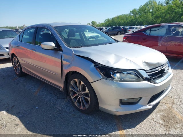 Salvage Honda Accord Image