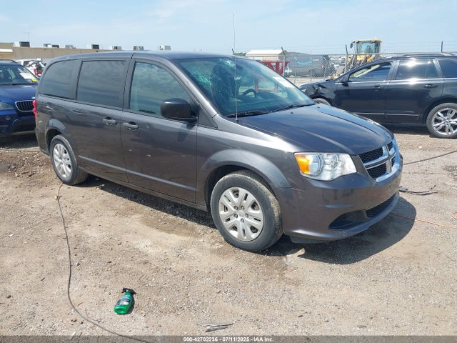 Salvage Dodge Grand Caravan Image