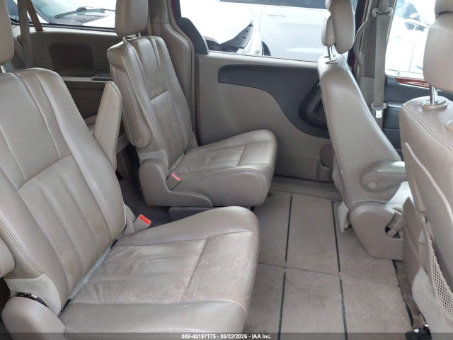 Chrysler Town & Country Touring