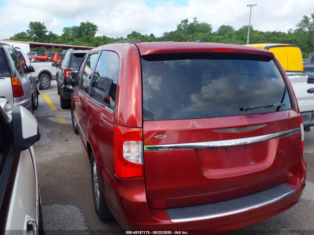 Chrysler Town & Country Touring