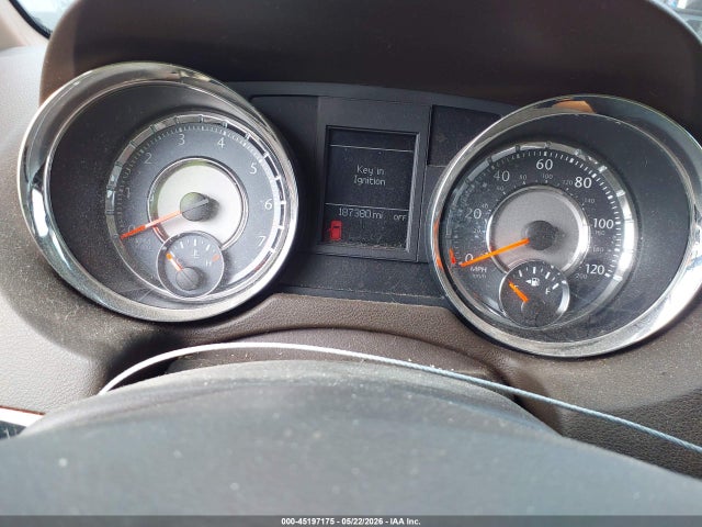 Chrysler Town & Country Touring
