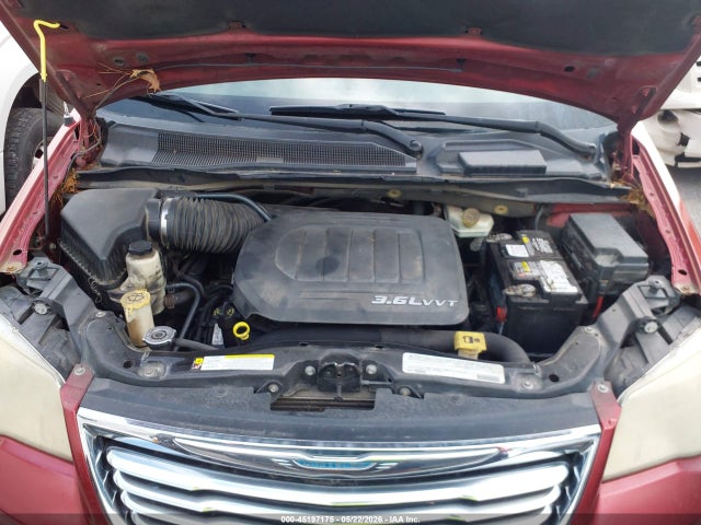 Chrysler Town & Country Touring