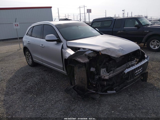 Salvage Audi Q5 Image