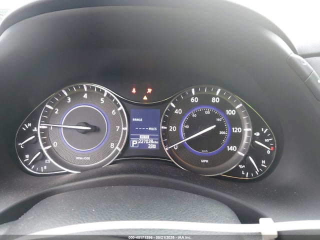 INFINITI Qx