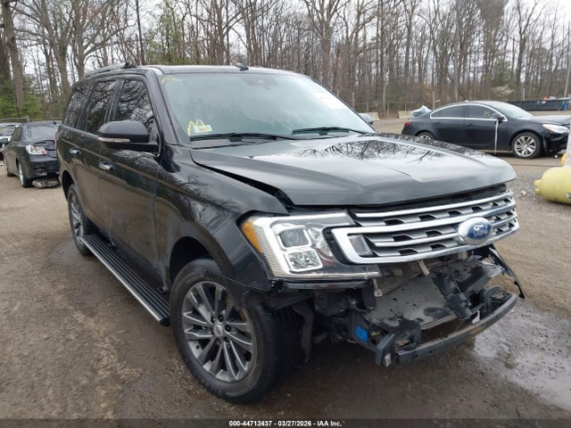 Salvage Ford Expedition Image