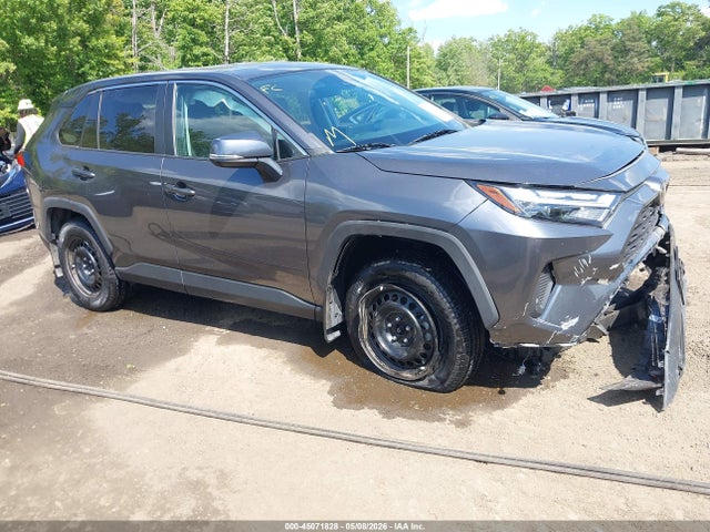 Salvage Toyota RAV4 Image