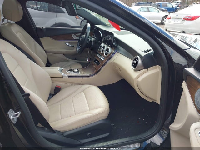 Mercedes-Benz C-Class 4matic