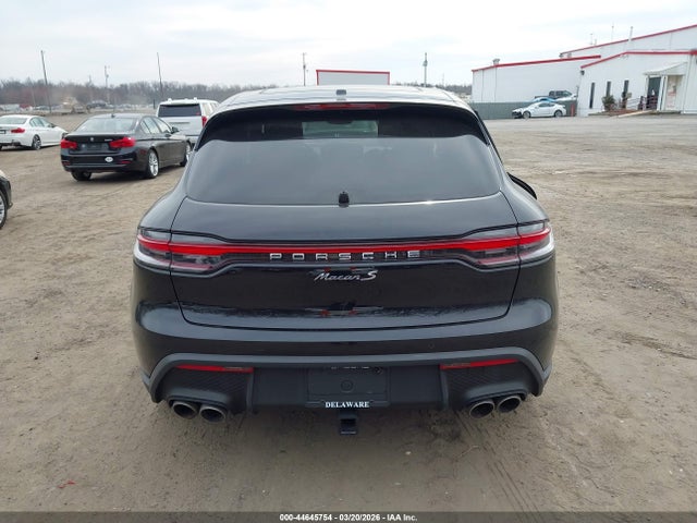Porsche Macan S