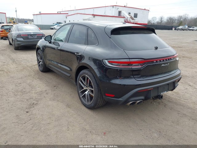 Porsche Macan S