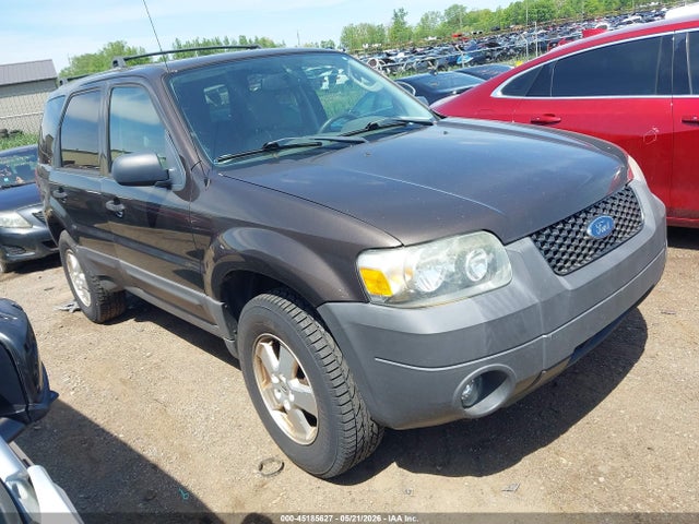 Salvage Ford Escape Image
