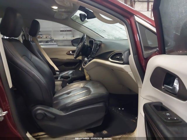 Chrysler Pacifica Touring L