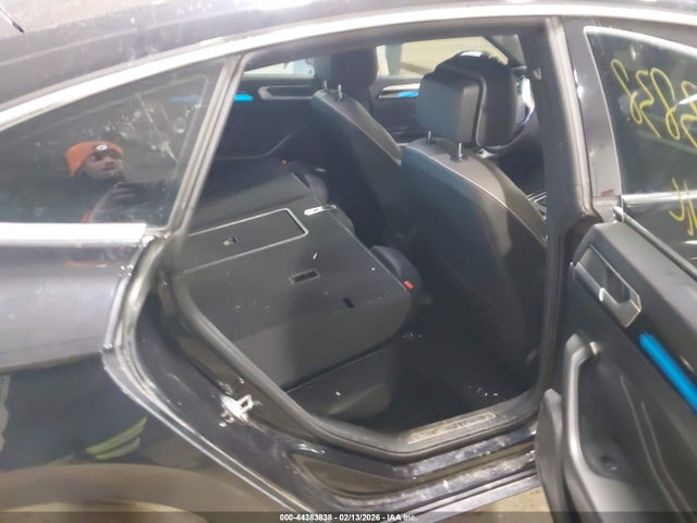 Volkswagen Arteon 2.0t Sel R-line