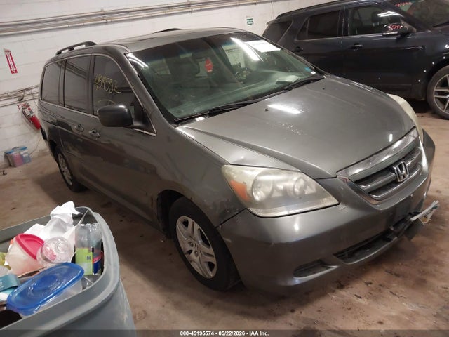 Salvage Honda Odyssey Image