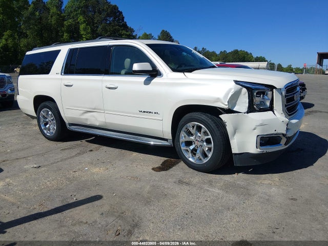 Salvage GMC Yukon Image