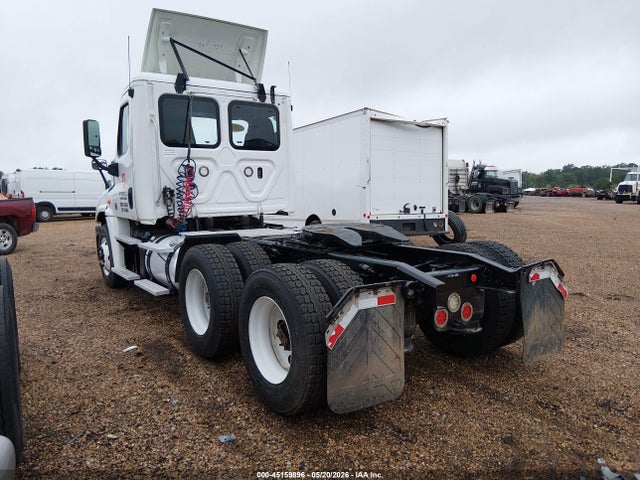Freightliner Cascadia 125