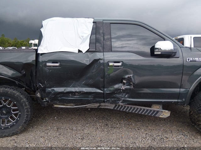 Ford F-150 Lariat