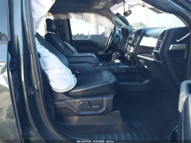 Ford F-150 Lariat