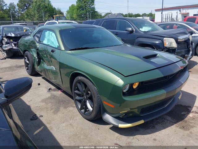 Salvage Dodge Challenger Image