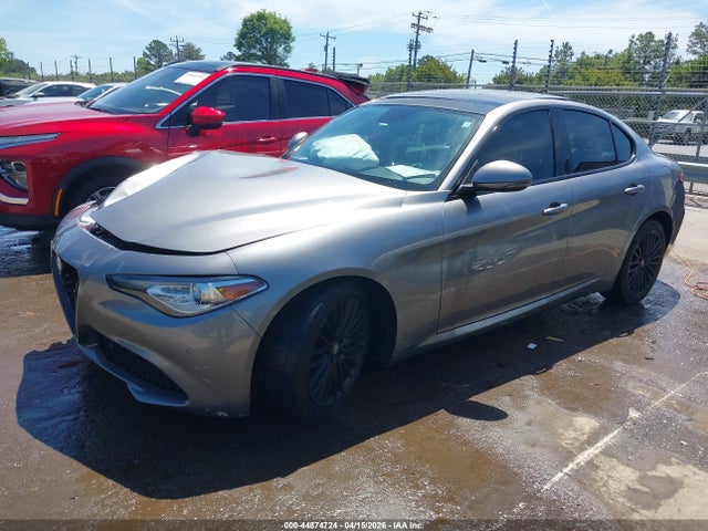Alfa Romeo Giulia Ti Rwd